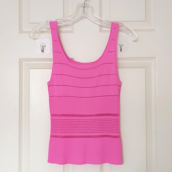 Cotton Blended Lightweight and Stretchable Two pieces Top Set w/multi patterns. - Picture 3 of 6